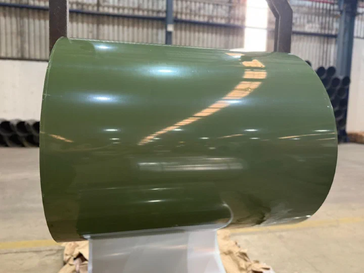 Bobina Pré-Pintada Verde-oliva RAL 6003 no estoque, pronta para expedição